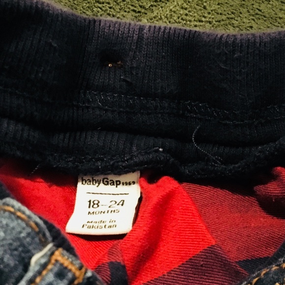 BabyGap Toddler Jeans - Picture 5 of 5